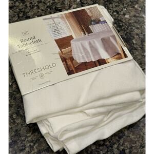 NWT Threshold 70” Round Solid White Design Tablecloth Cotton Cover
